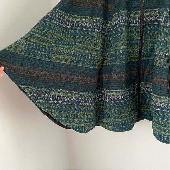 Wildflowers Women’d Hoodie Thick Aztec Print Full Zipper Cape Poncho One Size - Picture 4 of 4